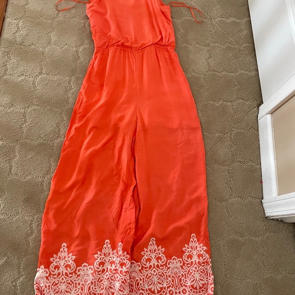 Jumpsuit. - Picture 3 of 3